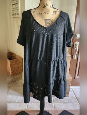 Womens Black Eyelet V-Neck Tiered Dress